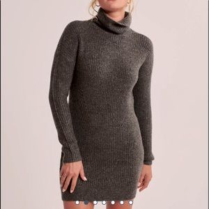 *NWT* never worn! Turtleneck sweater dress. Grey